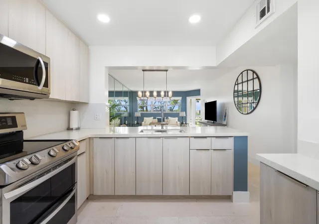 Photo 3 of Condo for sale at 3654 Via Poinciana #603, Lake Worth, FL 33467 | MLS# B26074097 | Listing updated on 2026-09-23