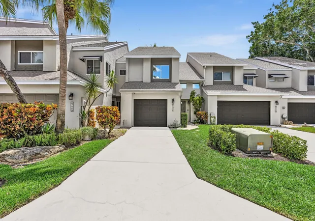 Photo 2 of Townhouse for sale at 6706 Boca Pines Trl #C, Boca Raton, FL 33433 | MLS# B26074134 | Listing updated on 2026-10-07