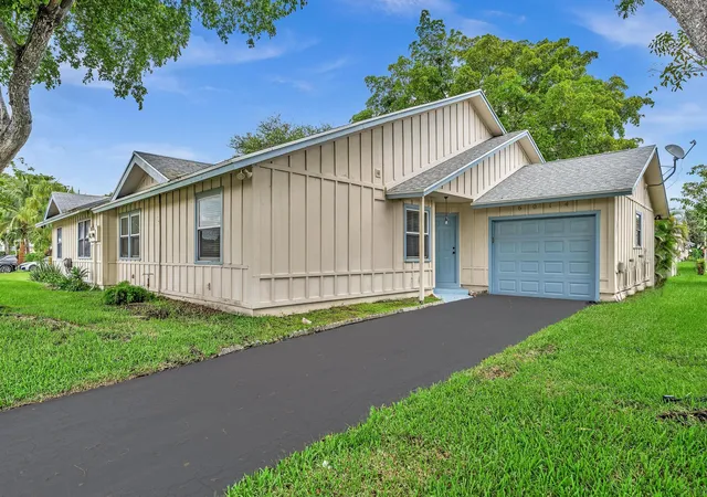 Photo 1 of Single family home for sale at 6014 Nw 78th Way, Tamarac, FL 33321 | MLS# B26074156 | Listing updated on 2026-09-13