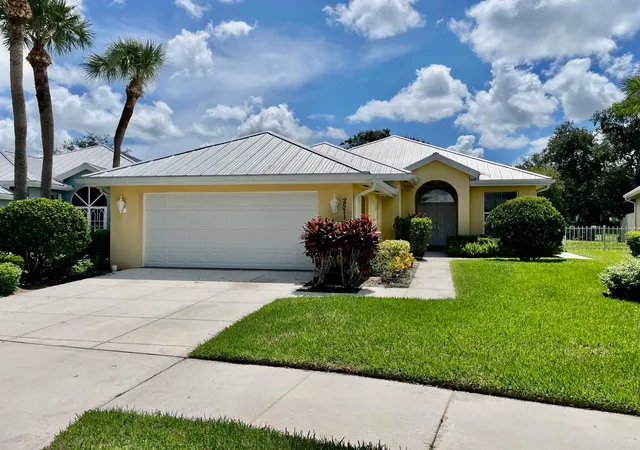 Photo 1 of Single family home for sale at 2571 Sw Greenwich Way, Palm City, FL 34990 | MLS# B26074176 | Listing updated on 2026-09-15