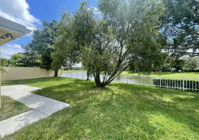 Photo 3 of Single family home for sale at 2571 SW Greenwich Way, Palm City, FL 34990 | MLS# B26074176 | Listing updated on 2026-09-15