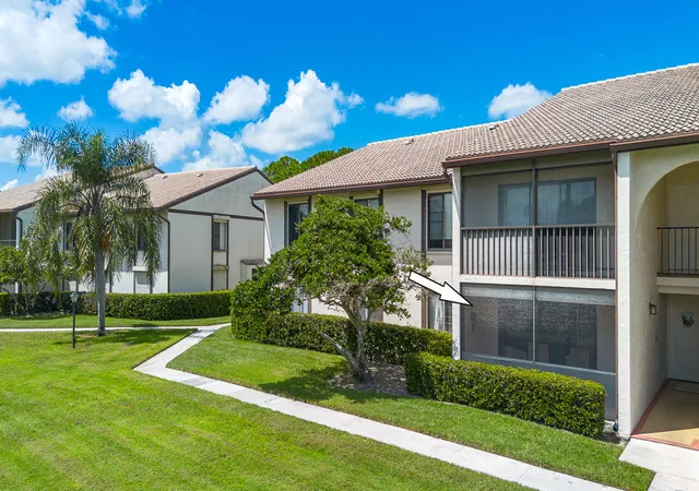 Photo 4 of Condo for sale at 2732 SW Matheson Ave, Palm City, FL 34990 | MLS# B26074217 | Listing updated on 2026-09-16