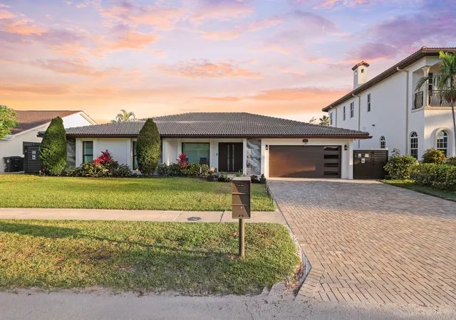 Photo 1 of Single family home for sale at 2820 Ne 47th Street, Lighthouse Point, FL 33064 | MLS# B26074281 | Listing updated on 2026-09-23