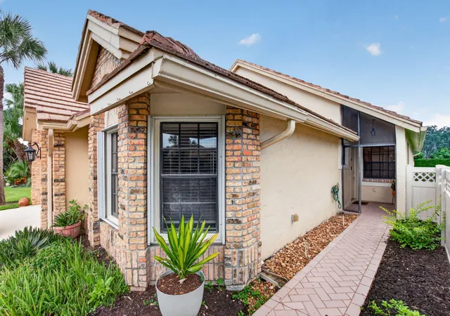 Photo 2 of Single family home for sale at 6851 Bitterbush Pl, Boynton Beach, FL 33472 | MLS# B26074313 | Listing updated on 2026-09-23