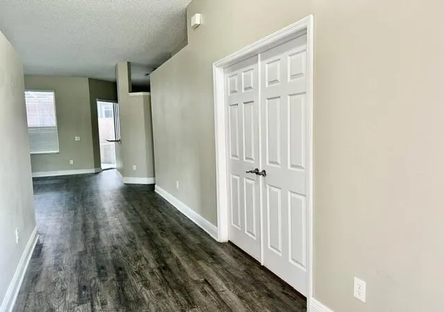 Photo 3 of Sale Pending at 1182 Aviary Rd, Wellington, FL 33414 | MLS# B26074345 | Listing updated on 2026-09-22