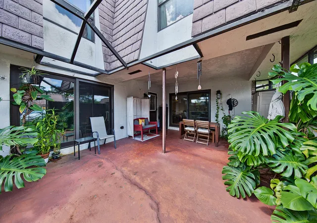 Photo 3 of Townhouse for sale at 7693 Courtyard Run W, Boca Raton, FL 33433 | MLS# B26074386 | Listing updated on 2026-09-14