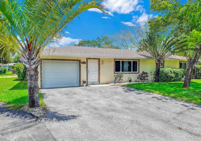 Photo 2 of Single family home for sale at 432 Sw Natura Ave, Deerfield Beach, FL 33441 | MLS# B26074437 | Listing updated on 2026-09-14
