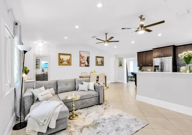 Photo 3 of Single family home for sale at 432 SW Natura Ave, Deerfield Beach, FL 33441 | MLS# B26074437 | Listing updated on 2026-09-14