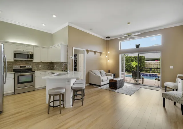 Photo 3 of Single family home for sale at 6275 Lucerne St, Jupiter, FL 33458 | MLS# B26074441 | Listing updated on 2026-09-15