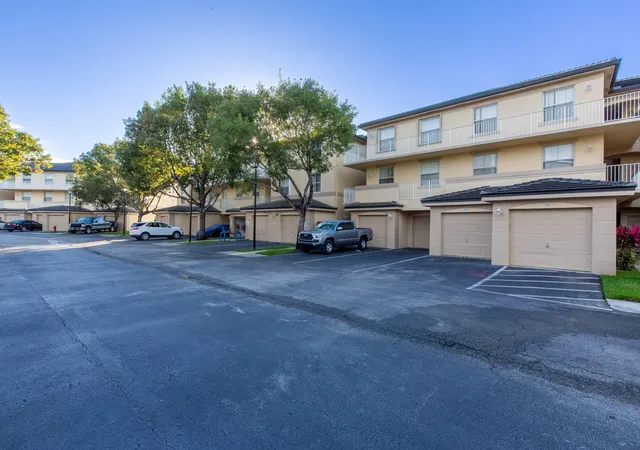Photo 1 of Condo for sale at 2100 Greenview Shrs Blvd #505, Wellington, FL 33414 | MLS# B26074506 | Listing updated on 2026-09-23