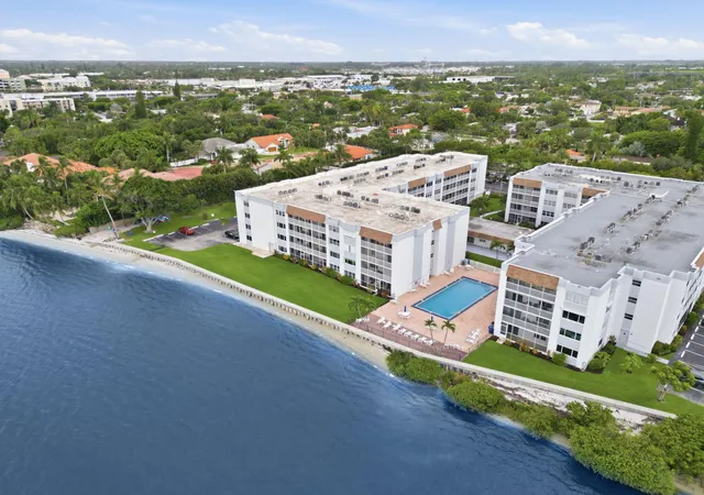 Photo 2 of Condo for sale at 1516 S Lakeside Dr #408, Lake Worth Beach, FL 33460 | MLS# B26074503 | Listing updated on 2026-10-06