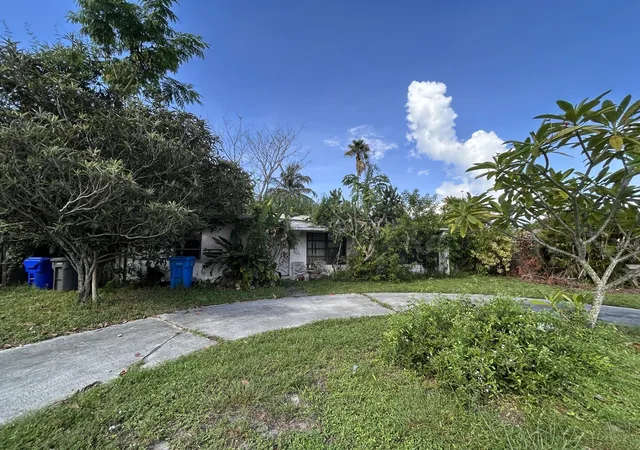 Photo 1 of Sale Pending at 36 Thomas Rd, West Park, FL 33023 | MLS# B26074540 | Listing updated on 2026-09-13