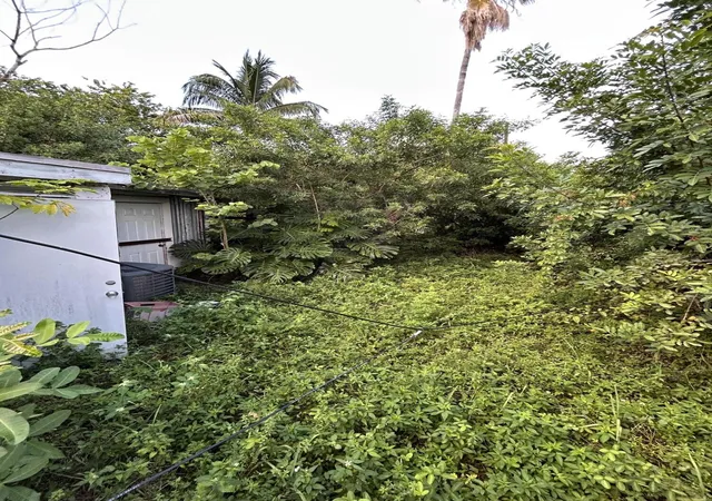 Photo 3 of Sale Pending at 36 Thomas Rd, West Park, FL 33023 | MLS# B26074540 | Listing updated on 2026-09-13