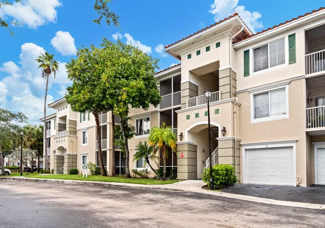 Photo 4 of Condo for sale at 11721 W Atlantic Blvd #725, Coral Springs, FL 33071 | MLS# B26074552 | Listing updated on 2026-09-14
