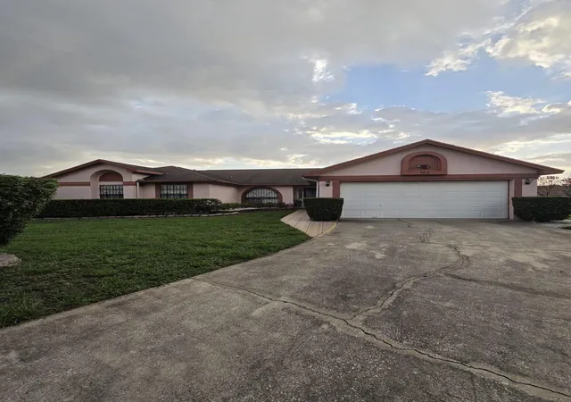 Photo 3 of Single family home for sale at 7413 Wade Meadow Ct, Orlando, FL 32818 | MLS# B26074607 | Listing updated on 2026-09-23