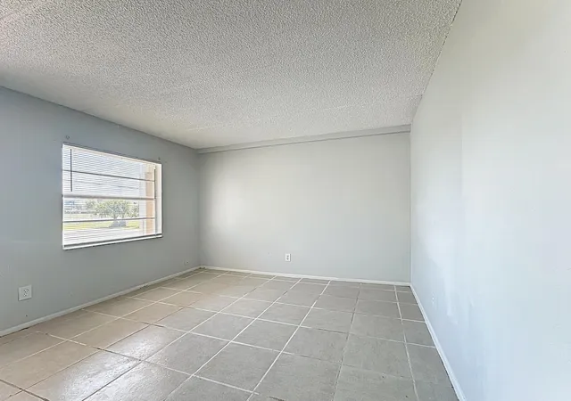 Photo 4 of Condo for sale at 694 Michigan Ct #3, Saint Cloud, FL 34769 | MLS# B26074626 | Listing updated on 2026-09-30