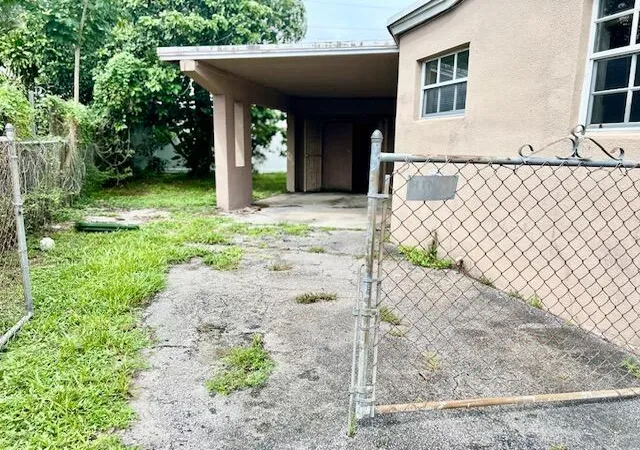 Photo 3 of Sale Pending at 3531 Sw 15th Court, Fort Lauderdale, FL 33312 | MLS# B26074767 | Listing updated on 2026-09-14
