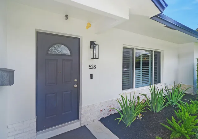 Photo 3 of Single family home for sale at 528 NW 15th Avenue, Boca Raton, FL 33486 | MLS# B26074770 | Listing updated on 2026-09-23