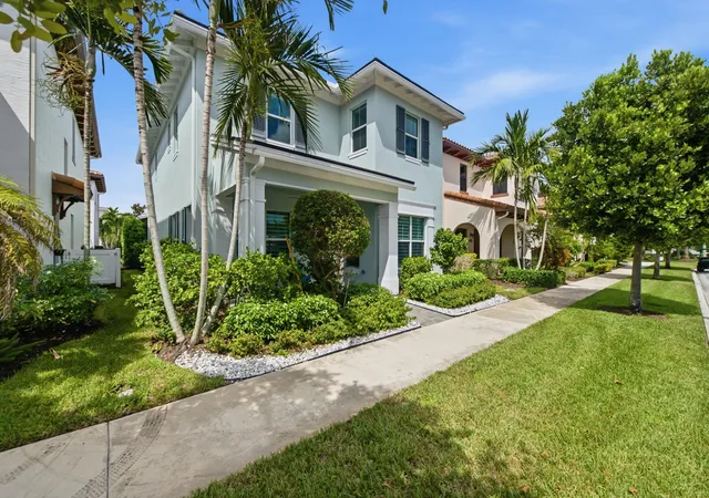 Photo 2 of Single family home for sale at 8015 Hobbes Way, Palm Beach Gardens, FL 33418 | MLS# B26074788 | Listing updated on 2026-09-13