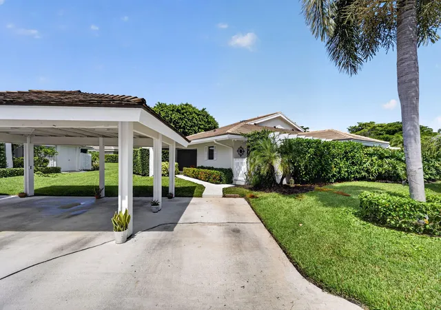Photo 4 of House for sale at 3648 Freshwater Dr, Jupiter, FL 33477 | MLS# B26074801 | Listing updated on 2026-09-14