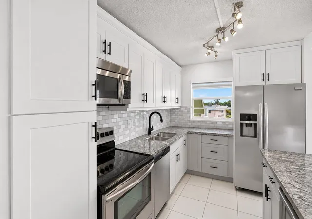 Photo 2 of Condo for sale at 2741 Taft St #410, Hollywood, FL 33020 | MLS# B26074817 | Listing updated on 2026-09-30