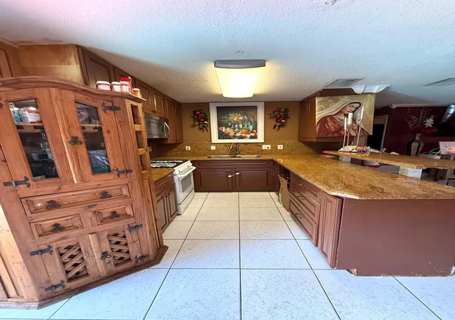 Photo 3 of Single family home for sale at 1441 W Central St, Lantana, FL 33462 | MLS# B26074863 | Listing updated on 2026-09-14