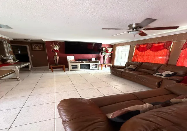 Photo 4 of Single family home for sale at 1441 W Central St, Lantana, FL 33462 | MLS# B26074863 | Listing updated on 2026-09-14