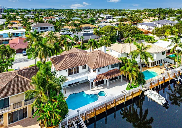 Photo 2 of Single family home for sale at 807 Coventry St, Boca Raton, FL 33487 | MLS# B26074919 | Listing updated on 2026-09-14
