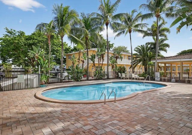 Photo 2 of Sale Pending at 4051 Ne 13th Avenue #76-3, Oakland Park, FL 33334 | MLS# B26074966 | Listing updated on 2026-10-01