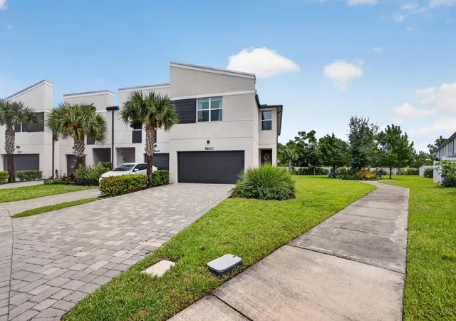Photo 2 of Townhouse for sale at 5600 Mentmore Dr, Mangonia Park, FL 33407 | MLS# B26075045 | Listing updated on 2026-09-23