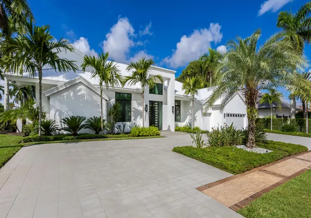 Photo 1 of Mansion for sale at 7359 Ballantrae Ct, Boca Raton, FL 33496 | MLS# B26075065 | Listing updated on 2026-09-16