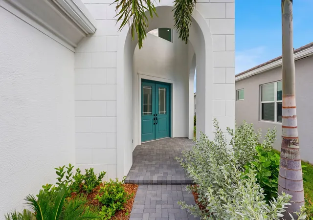 Photo 3 of Single family home for sale at 13985 Spruce Pine Dr, Loxahatchee, FL 33470 | MLS# B26075078 | Listing updated on 2026-10-02