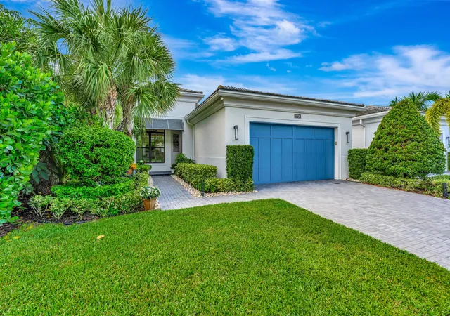 Photo 2 of Single family home for sale at 13726 Artisan Cir, Palm Beach Gardens, FL 33418 | MLS# B26075096 | Listing updated on 2026-09-14