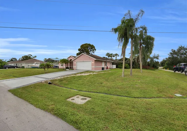Photo 2 of Single family home for sale at 202 Se Grove Ave, Port Saint Lucie, FL 34983 | MLS# B26075121 | Listing updated on 2026-09-15