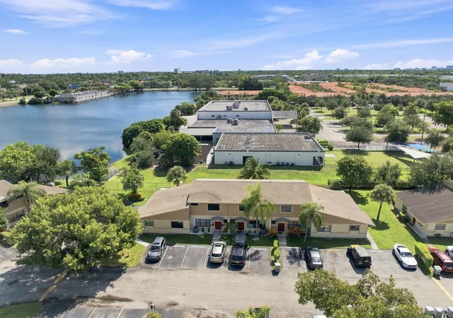 Photo 2 of Townhouse for sale at 3370 Beau Rivage Dr #3G, Pompano Beach, FL 33064 | MLS# B26075127 | Listing updated on 2026-10-05