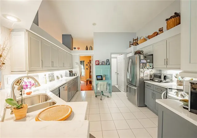 Photo 4 of Sale Pending at 250 53rd Circle, Vero Beach, FL 32968 | MLS# B26075137 | Listing updated on 2026-10-07