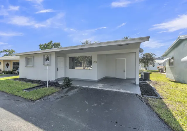 Photo 3 of Single family home for sale at 3240 Sheridan Ln #117, Hollywood, FL 33021 | MLS# B26075146 | Listing updated on 2026-09-23