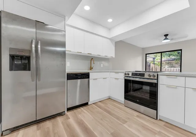 Photo 4 of Townhouse for sale at 4281 NW 76 Avenue, Hollywood, FL 33024 | MLS# B26075175 | Listing updated on 2026-09-14