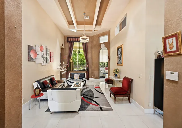 Photo 4 of Single family home for sale at 10340 Trianon Pl, Wellington, FL 33449 | MLS# B26075193 | Listing updated on 2026-09-16