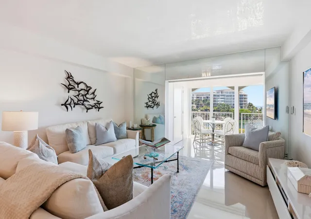 Photo 3 of Condo for sale at 1040 Banyan Rd #504C, Boca Raton, FL 33432 | MLS# B26075230 | Listing updated on 2026-09-14