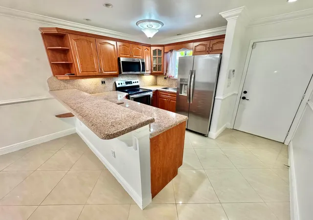Condo for sale at 6074 Forest Hl Blvd #107, West Palm Beach, FL 33415 | MLS# B26075261