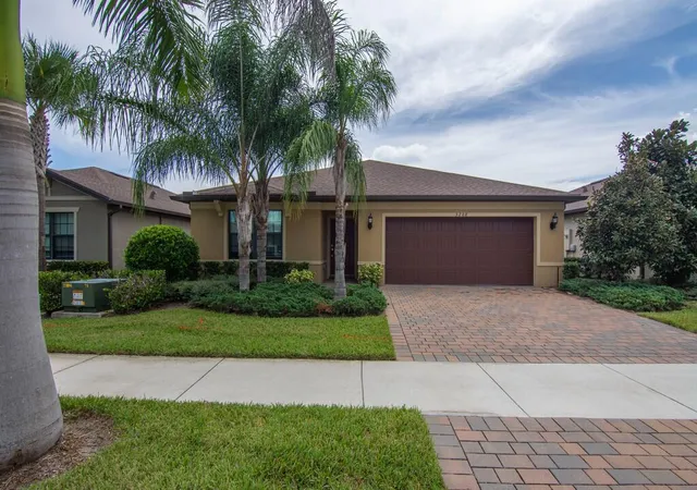 Photo 1 of Single family home for sale at 5288 Jasper Sq, Vero Beach, FL 32967 | MLS# B26075276 | Listing updated on 2026-09-30