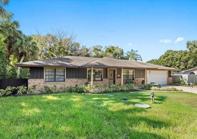 Photo 3 of Single family home for sale at 351 Baysinger Ave, Fort Pierce, FL 34982 | MLS# B26075289 | Listing updated on 2026-09-23