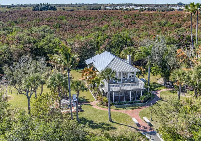 Photo 48 of Single family home for sale at 1935 Quay Dock Rd, Vero Beach, FL 32967 | MLS# B26075290 | Listing updated on 2026-09-30