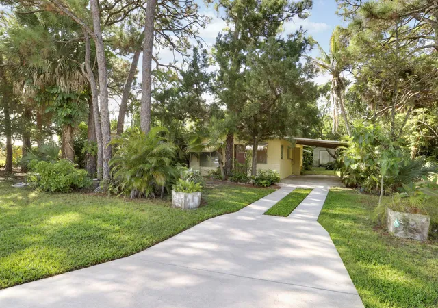 Photo 4 of Single family home for sale at 142 2nd Street, Jupiter, FL 33458 | MLS# B26075320 | Listing updated on 2026-09-16
