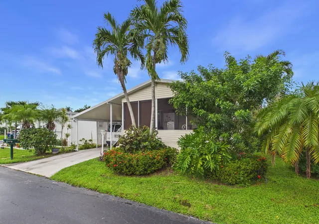 Photo 2 of Manufactured home for sale at 3007 Bimini Bay, Boynton Beach, FL 33436 | MLS# B26075367 | Listing updated on 2026-09-15