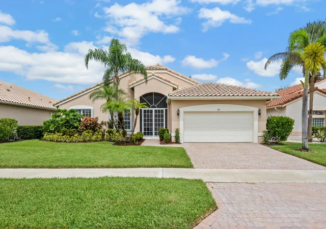 Single family home for sale at 407 NW Shoreview Dr, Port Saint Lucie, FL 34986 | MLS# B26075406