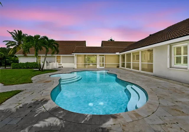 Photo 3 of Single family home for sale at 5703 Lago Del Sol Dr, Lake Worth, FL 33449 | MLS# B26075409 | Listing updated on 2026-09-14