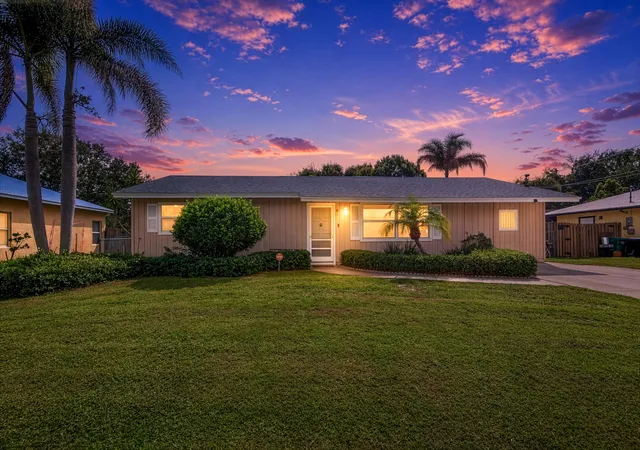 Photo 2 of Single family home for sale at 6004 Tangelo Dr, Fort Pierce, FL 34982 | MLS# B26075432 | Listing updated on 2026-10-06