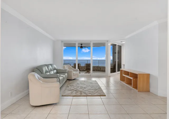 Listing Photo 4 - Condo for sale in building located at 1340 S Ocean Blvd, Pompano Beach, FL 33062 - Unit #1106